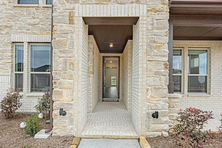 4021 Eagles Bluff Road, Midlothian, TX 76065 - Image #3