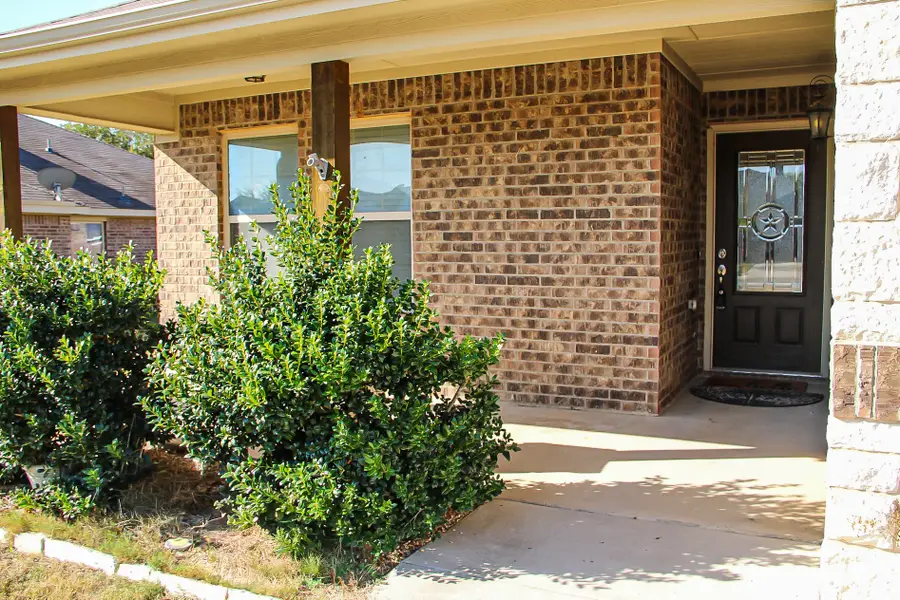 930 Wind Song, Stephenville, TX 76401 - Image #2