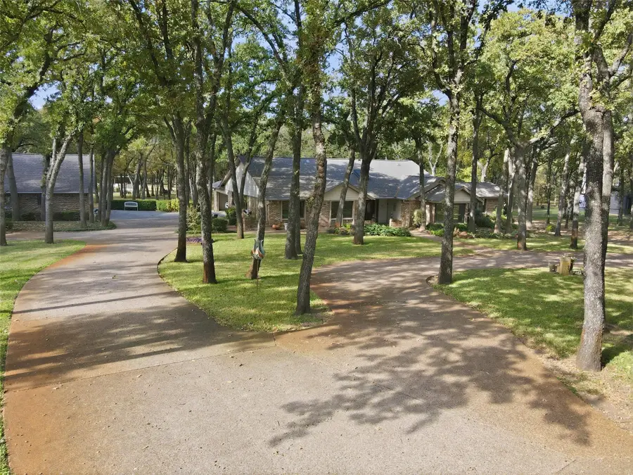 1607 N Main Street, Euless, TX 76039 - Image #2