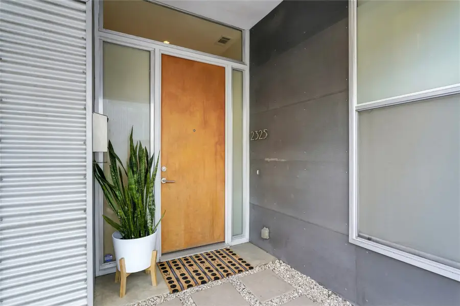 2325 Rusk Place, Dallas, TX 75204 - Image #3