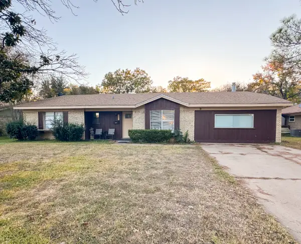 2205 10th Street, Brownwood, TX 76801