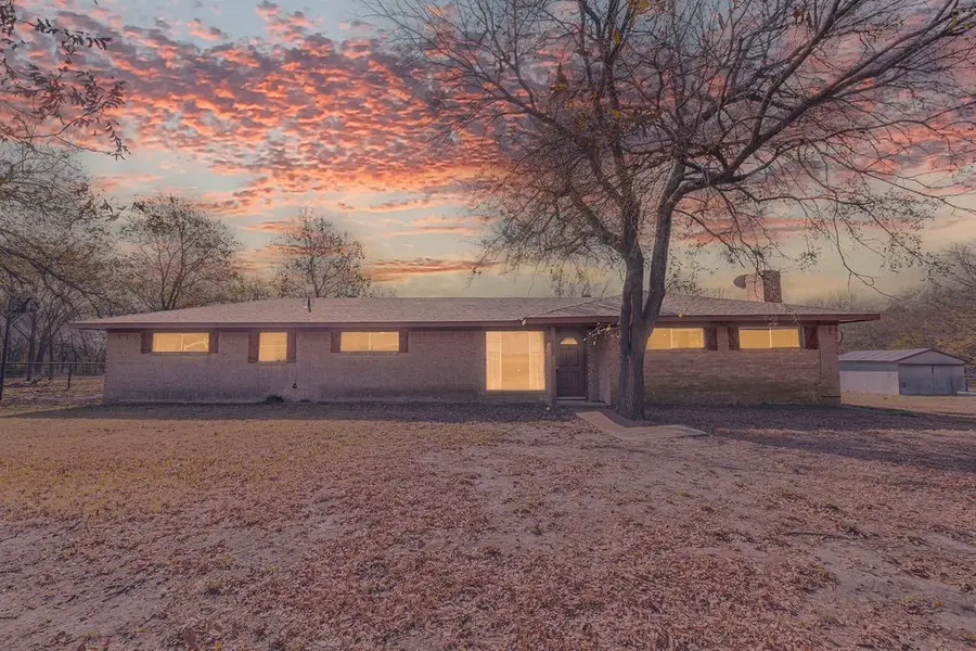 300 County Road 4550, Trenton, TX 75490 - Image #2