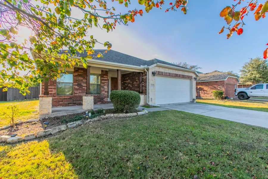 106 Bison Meadow Drive, Waxahachie, TX 75165 - Image #2