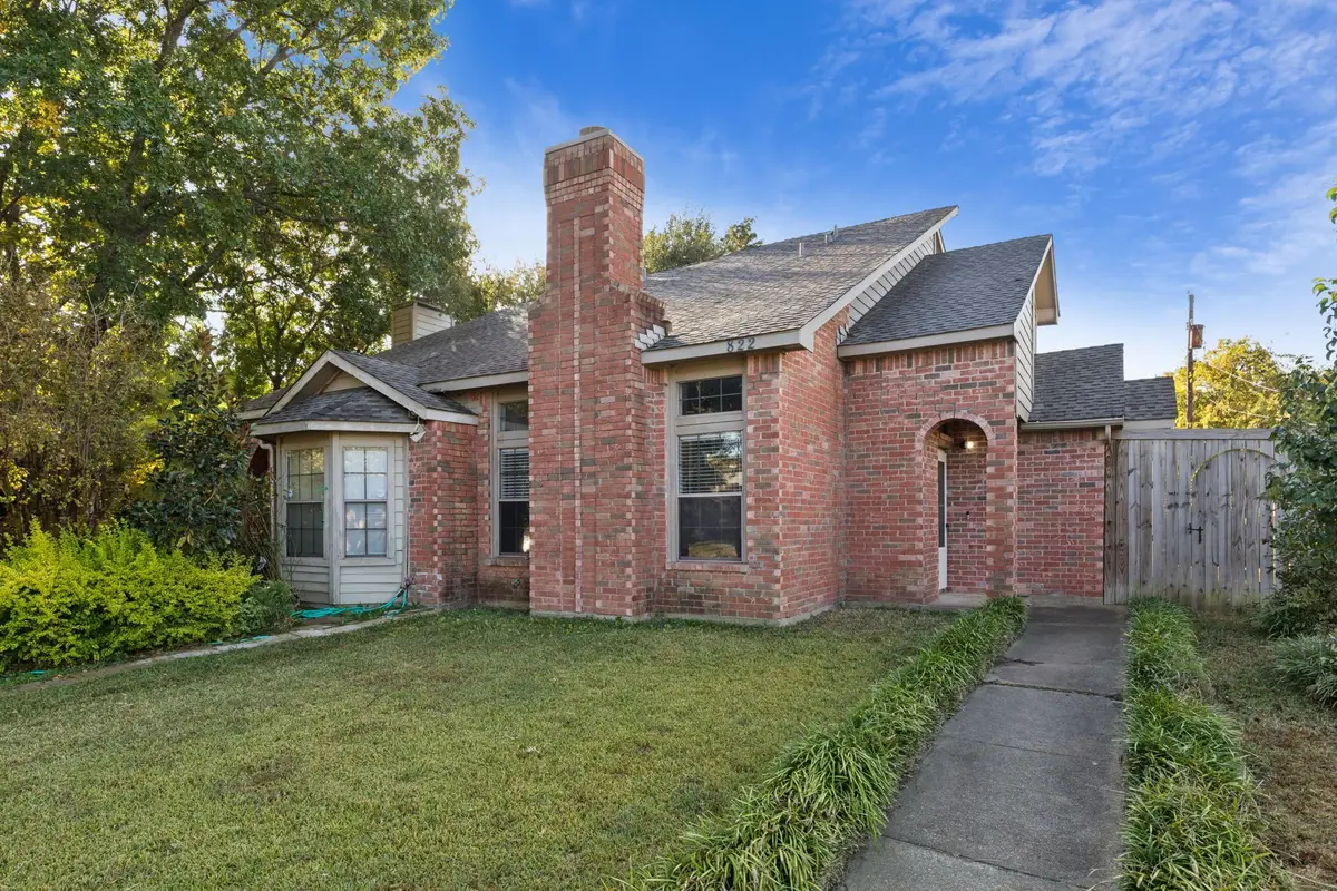 822 Binbrook Drive, Mesquite, TX 75149 - Image #1