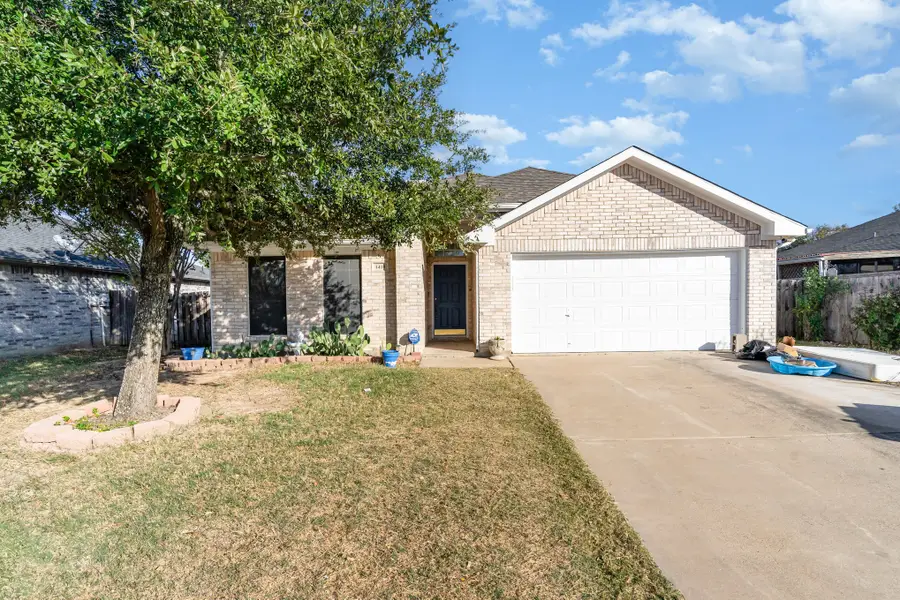 1410 Embercrest Drive, Midlothian, TX 76065 - Image #3