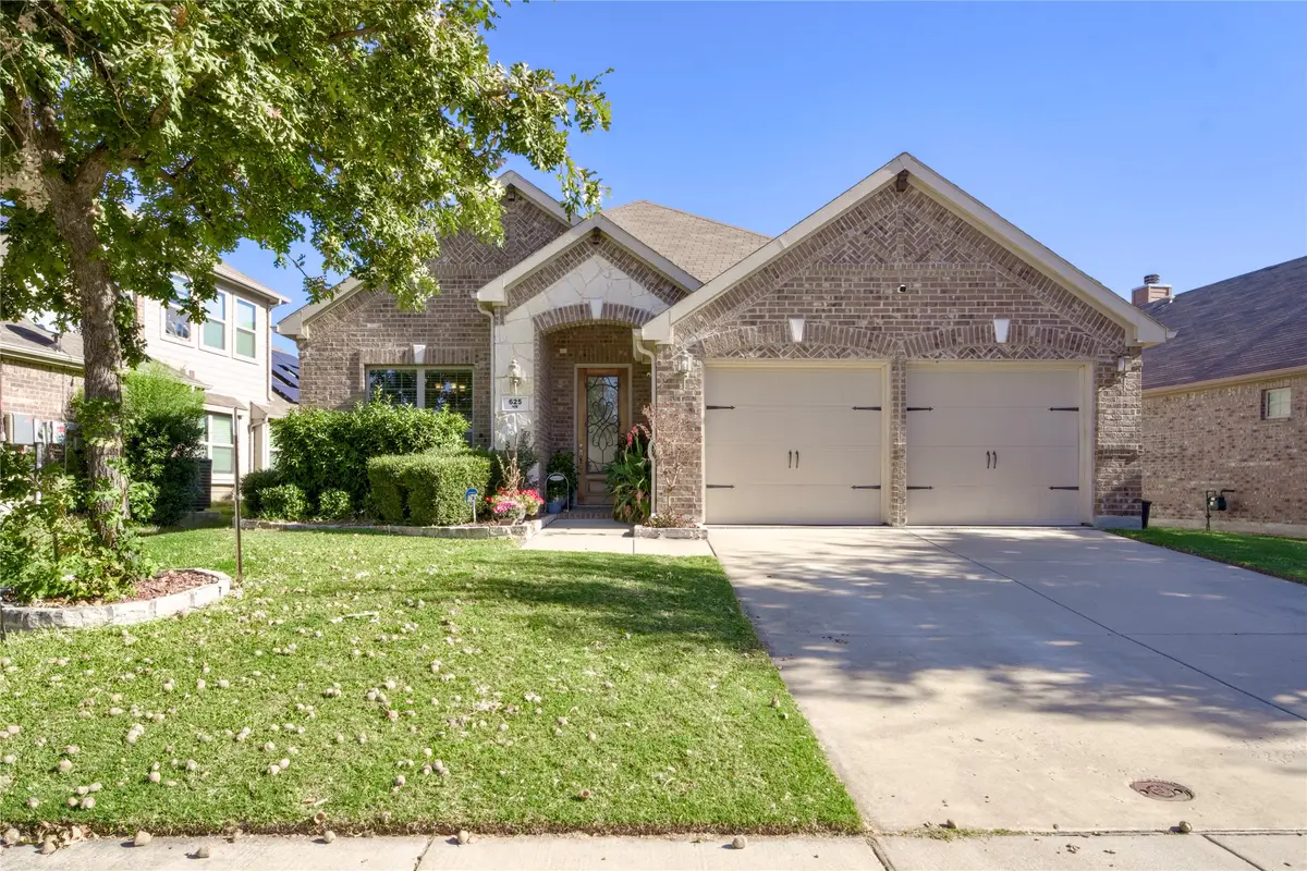 625 Kinghaven Drive, Little Elm, TX 75068 - Image #1