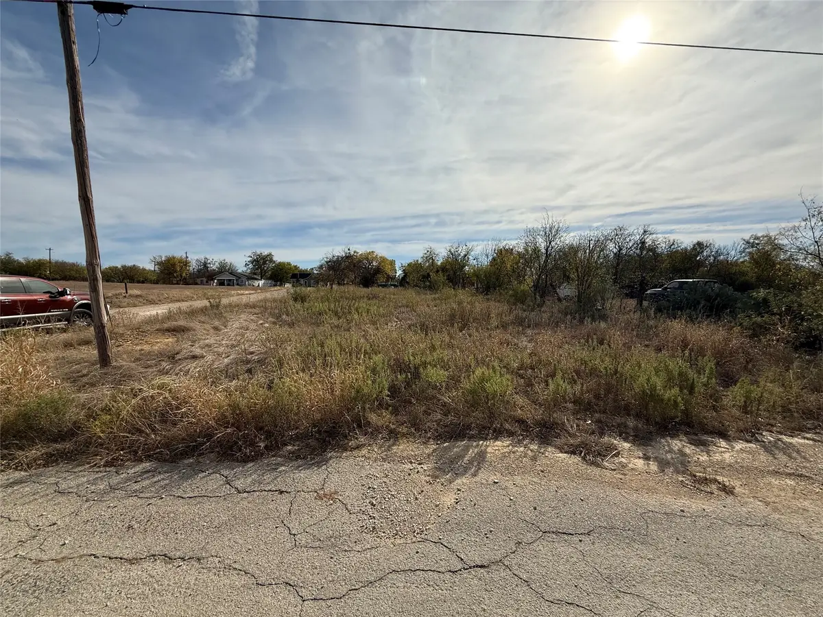 500 E 4th Street, Coleman, TX 76834 - Image #1