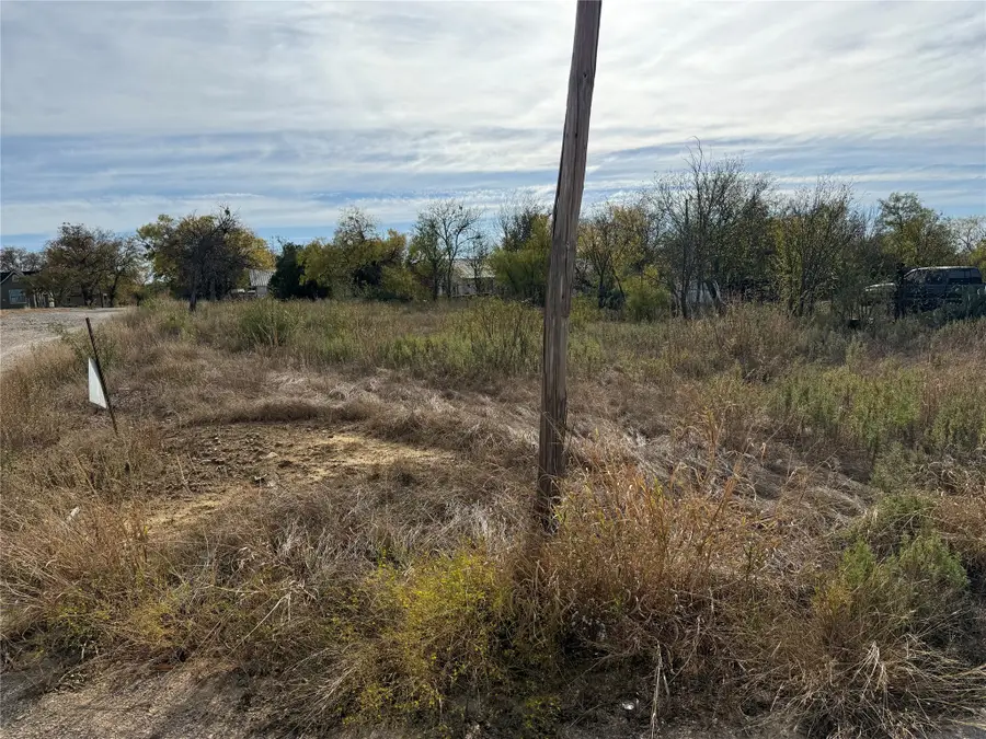 500 E 4th Street, Coleman, TX 76834 - Image #2