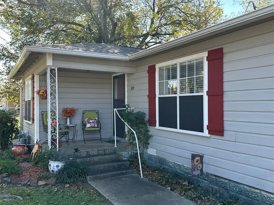 309 Elm Street, Whitesboro, TX 76273 - Image #2