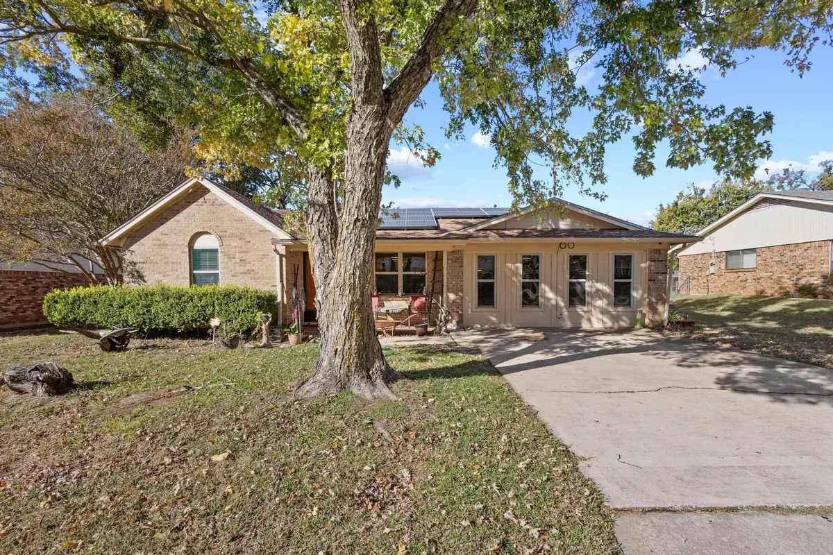1417 Morrison Drive, Denison, TX 75020 - Image #1