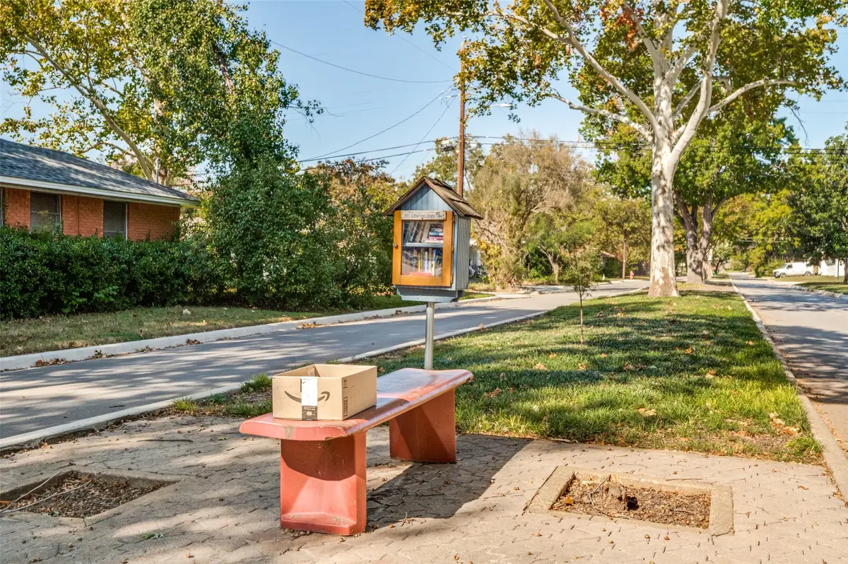 2952 Lavita Lane, Farmers Branch, TX 75234 - Image #1