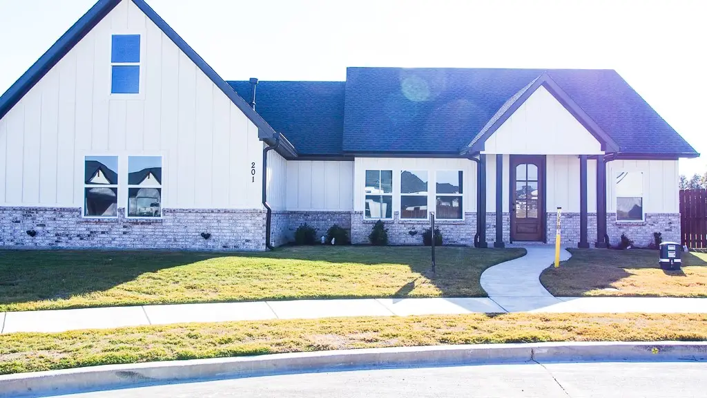 201 Bluff Court, Godley, TX 76044 - Image #1