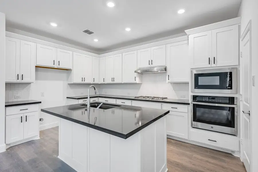 124 North Sky Drive, Celina, TX 75009 - Image #2