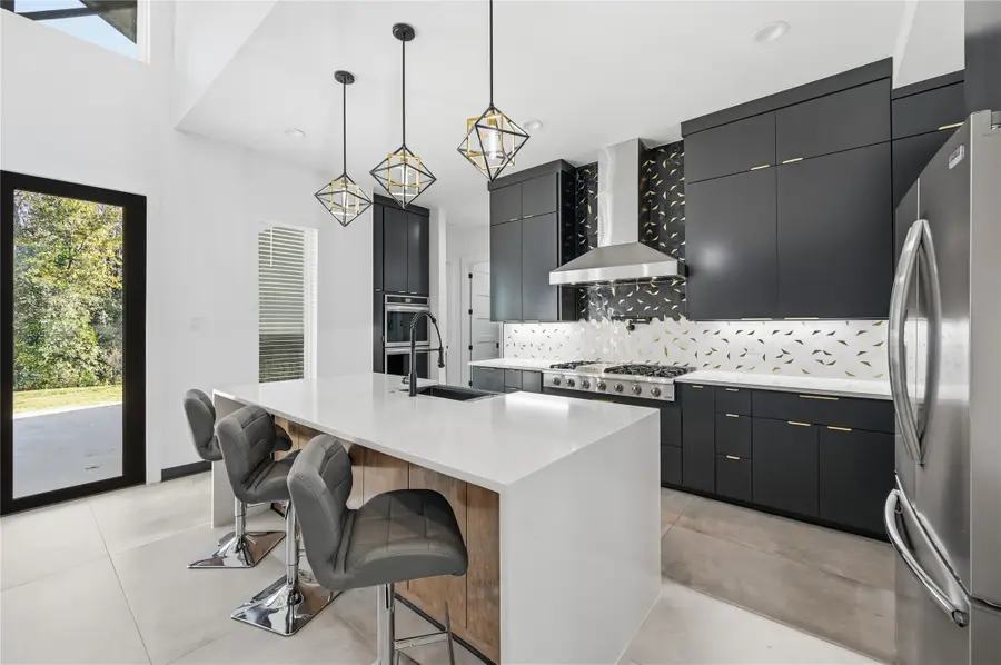 2303 Timber Creek Court, Cedar Hill, TX 75104 - Image #3