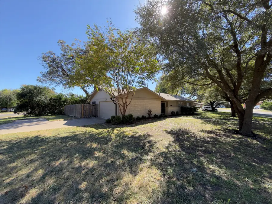 1831 Mountainview Drive, Waco, TX 76710 - Image #3