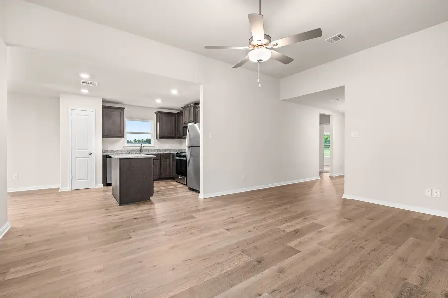 206 North Island Drive, Terrell, TX 75160 - Image #2