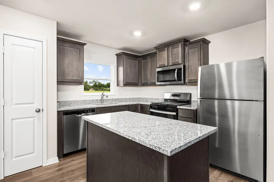 206 North Island Drive, Terrell, TX 75160 - Image #3