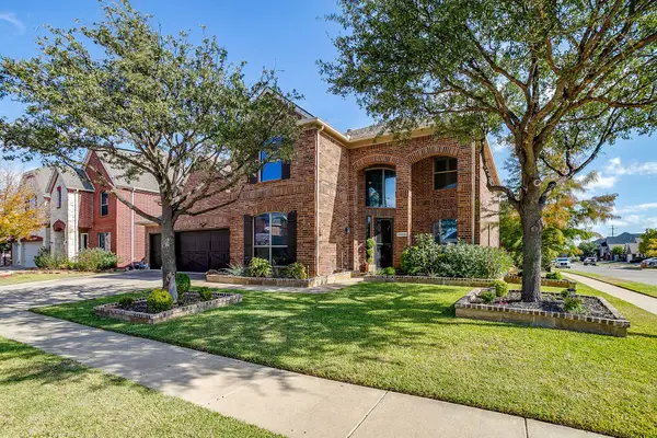 10400 Crowne Pointe Lane, Fort Worth, TX 76244