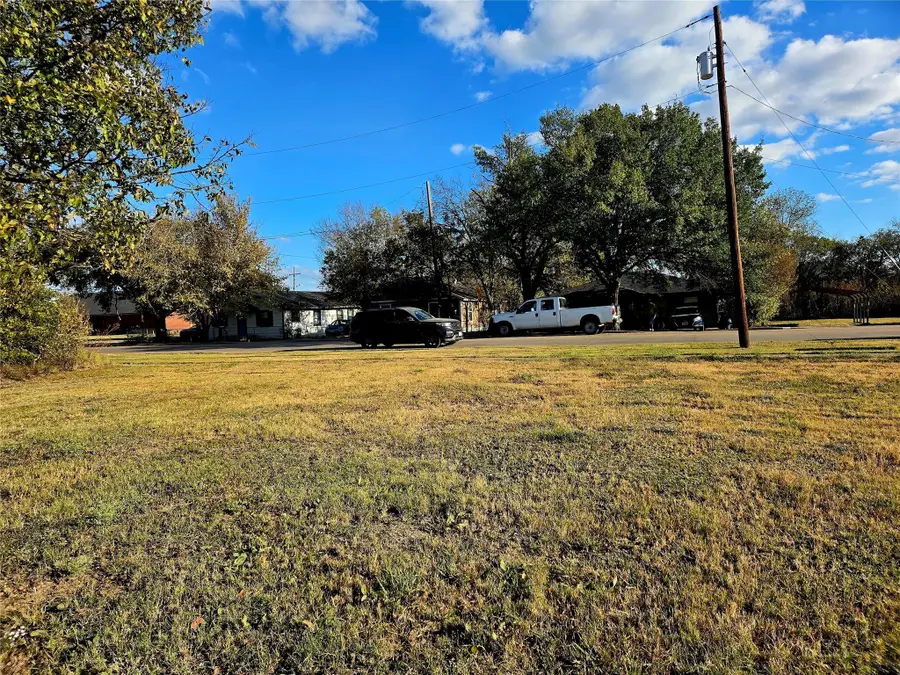 000 E 13th, Corsicana, TX 75110 - Image #2
