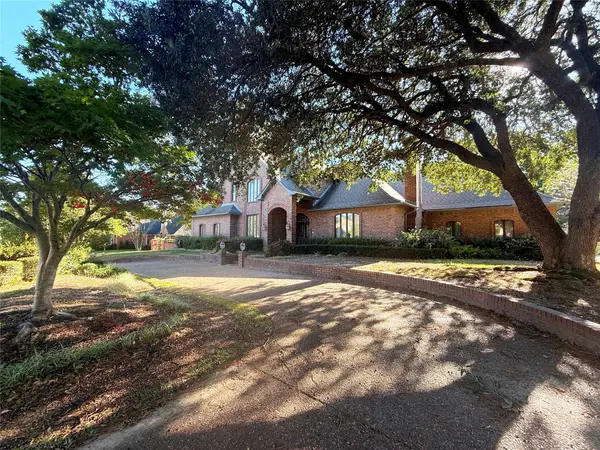 1606 Woodlands Drive, Tyler, TX 75703