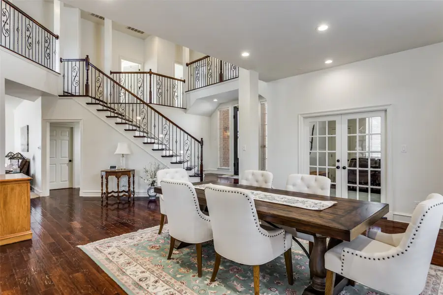 6035 Oak Hollow Drive, Burleson, TX 76028 - Image #2