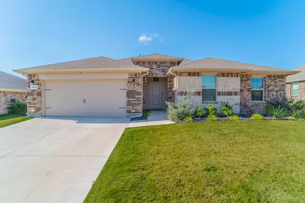 1249 Elmwood Drive, Cedar Hill, TX 75104