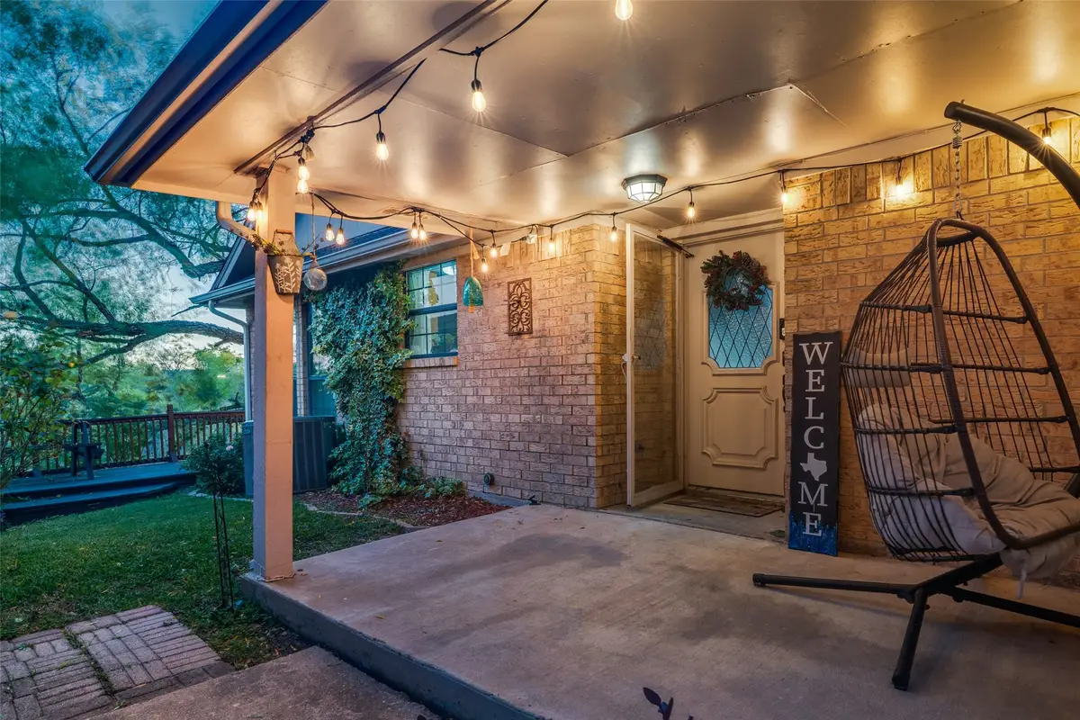 546 Briarcliff Drive, Garland, TX 75043 - Image #1