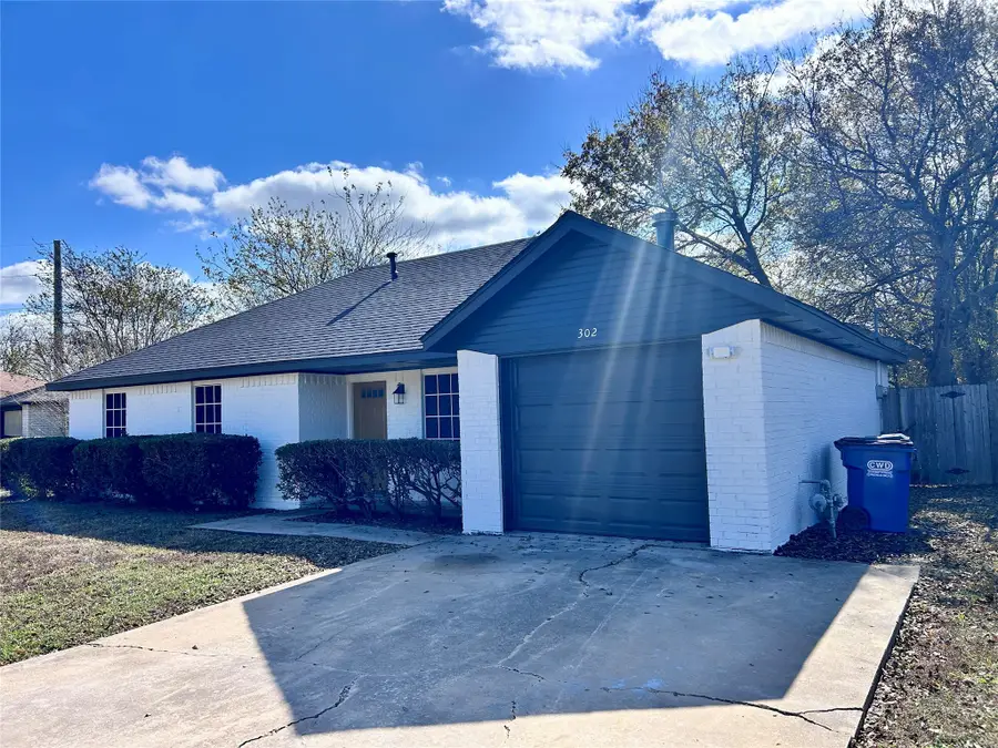 302 Monica Street, Glenn Heights, TX 75154 - Image #3