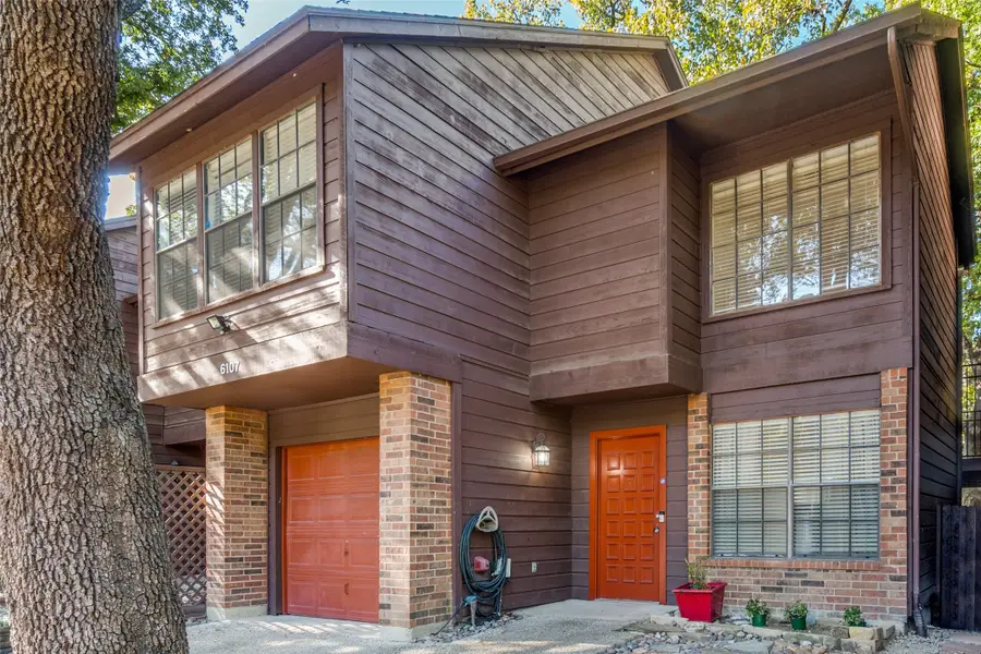 6107 Summer Creek Circle, Dallas, TX 75231 - Image #2