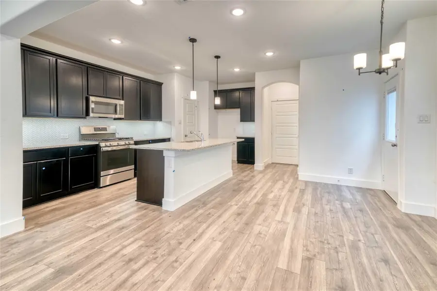 1403 Avocado Lane, Gainesville, TX 76240 - Image #2