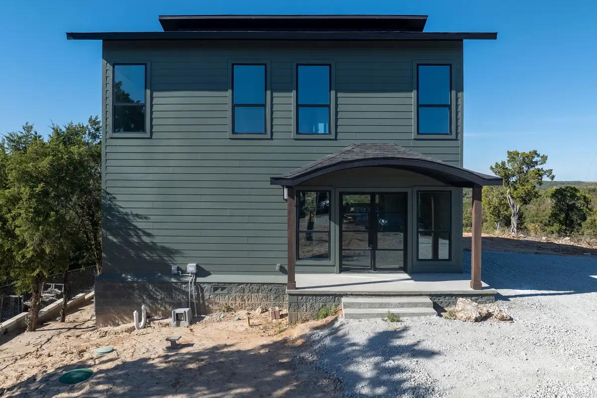 9100 Cherokee Court, Rio Vista, TX 76093 - Image #1