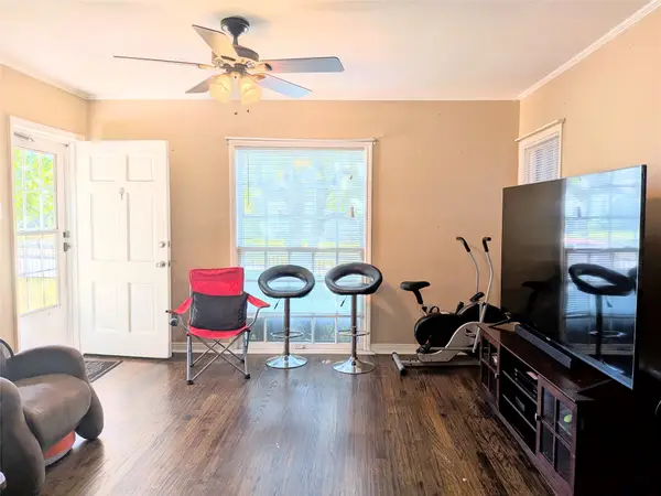 3223 Aster Street, Dallas, TX 75211