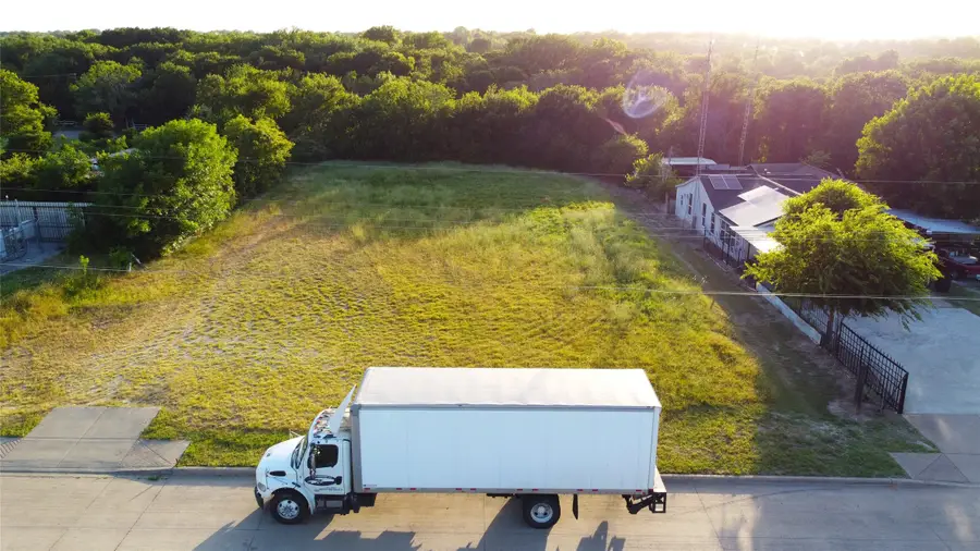 619 Franklin Street, Desoto, TX 75115 - Image #2