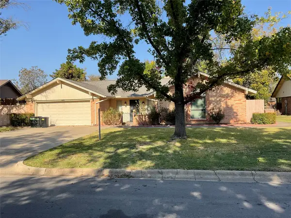 9000 Sirocka Drive, Benbrook, TX 76116