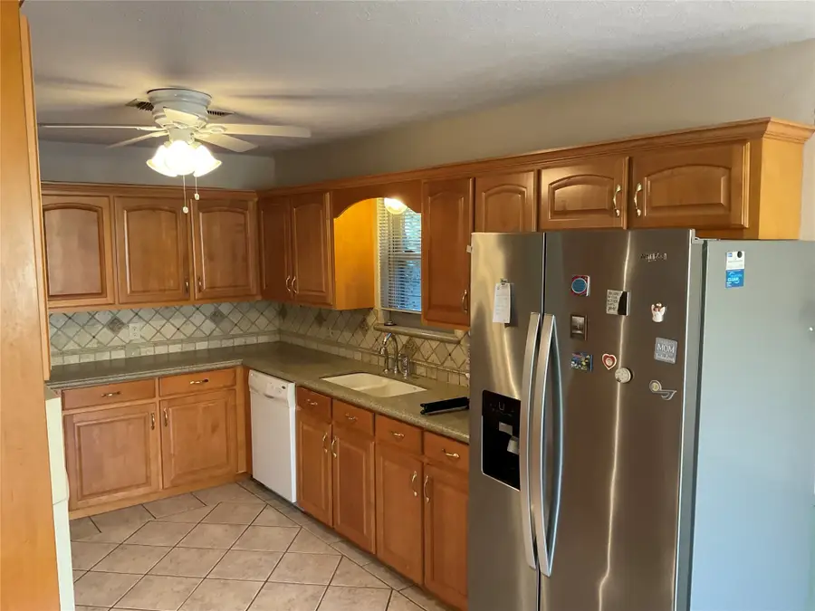 9000 Sirocka Drive, Benbrook, TX 76116 - Image #3