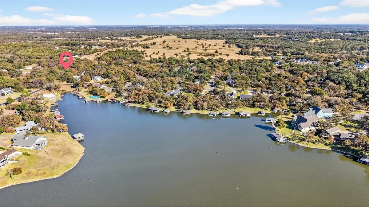 329 Comanche Drive, Lake Kiowa, TX 76240 - Image #1