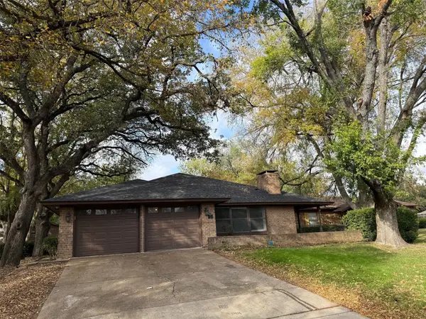111 Juniper Street, Mansfield, TX 76063