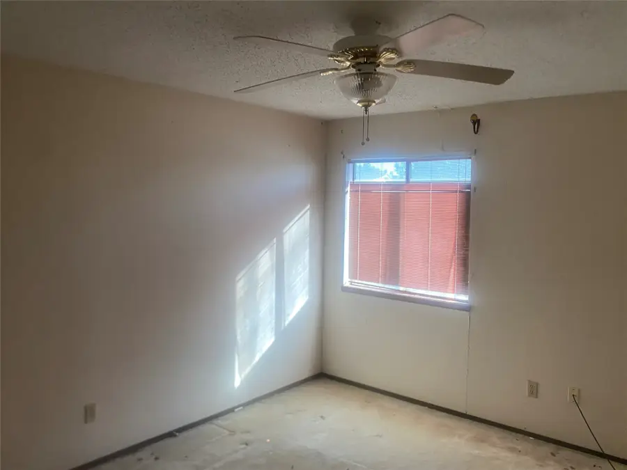 1700 Hartford Drive, Carrollton, TX 75007 - Image #3