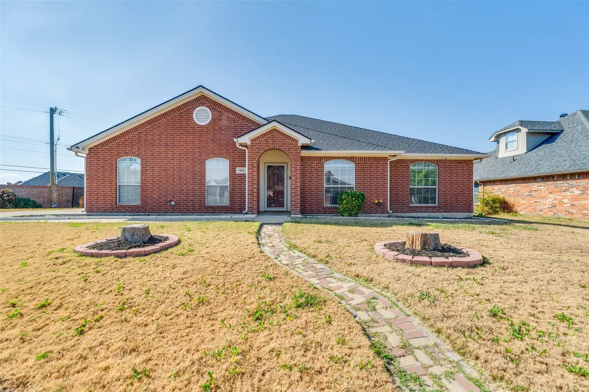 1501 Millbrook Drive, Midlothian, TX 76065 - Image #1
