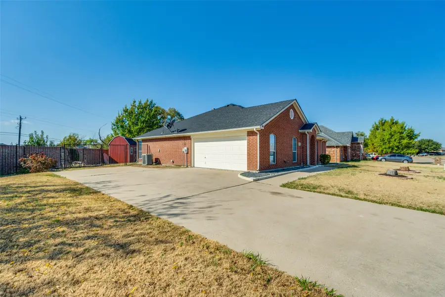 1501 Millbrook Drive, Midlothian, TX 76065 - Image #2