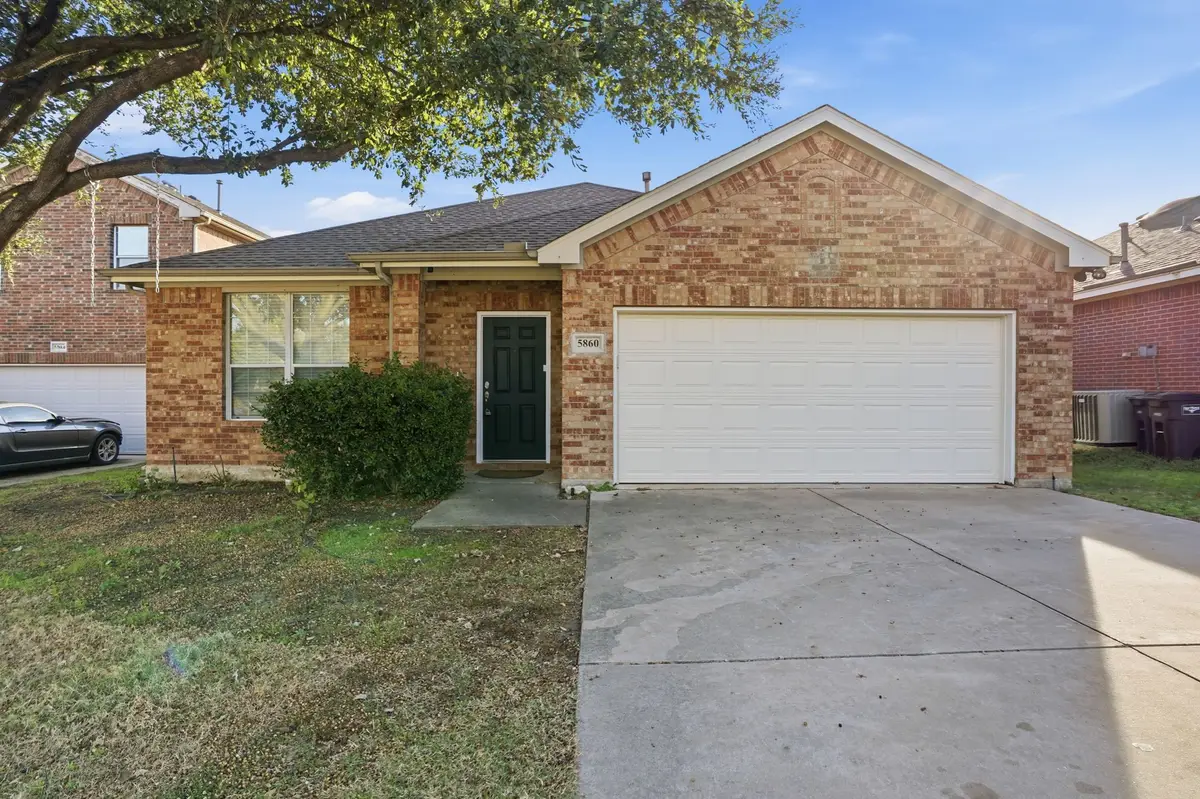 5860 Barrier Reef Drive, Fort Worth, TX 76179 - Image #1