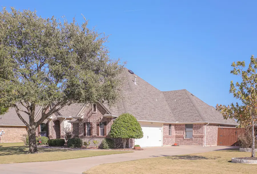 818 N Tejas Drive, Sanger, TX 76266 - Image #2