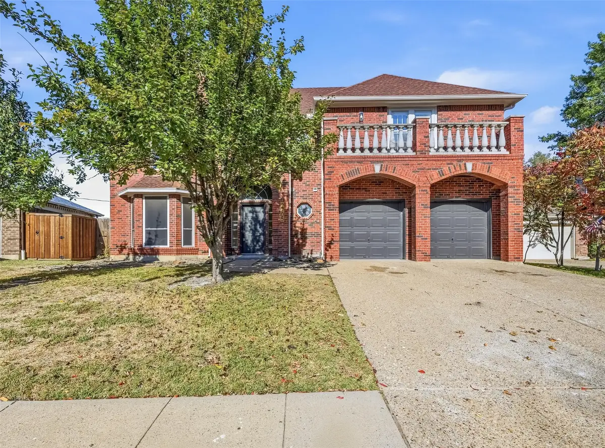2705 Redstone Drive, Arlington, TX 76001 - Image #1