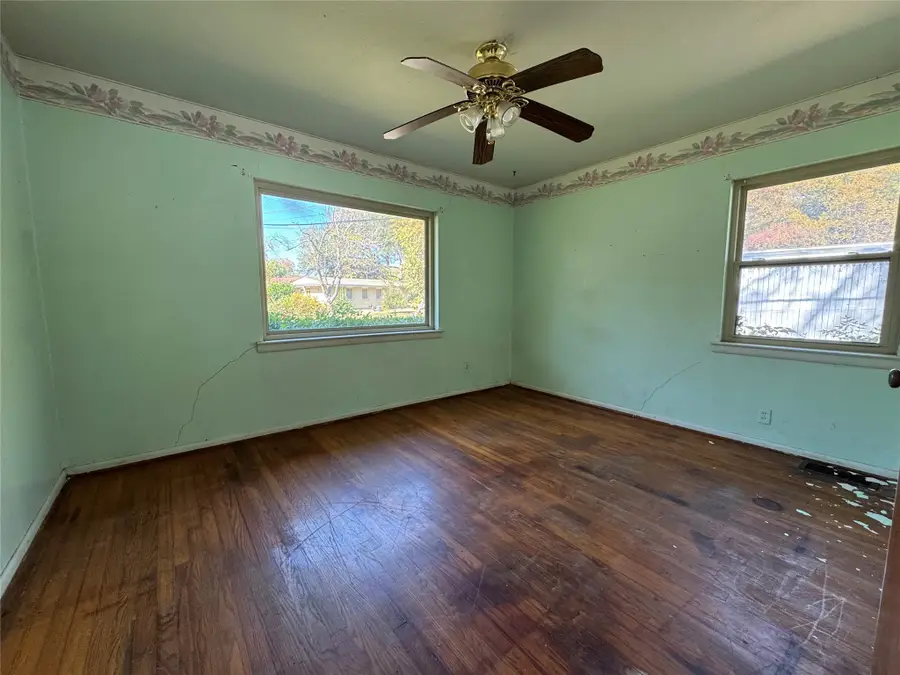 10322 Pinecrest Drive, Dallas, TX 75228 - Image #3