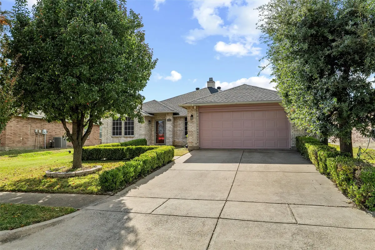 2023 Cap Rock Lane, Grand Prairie, TX 75052 - Image #1