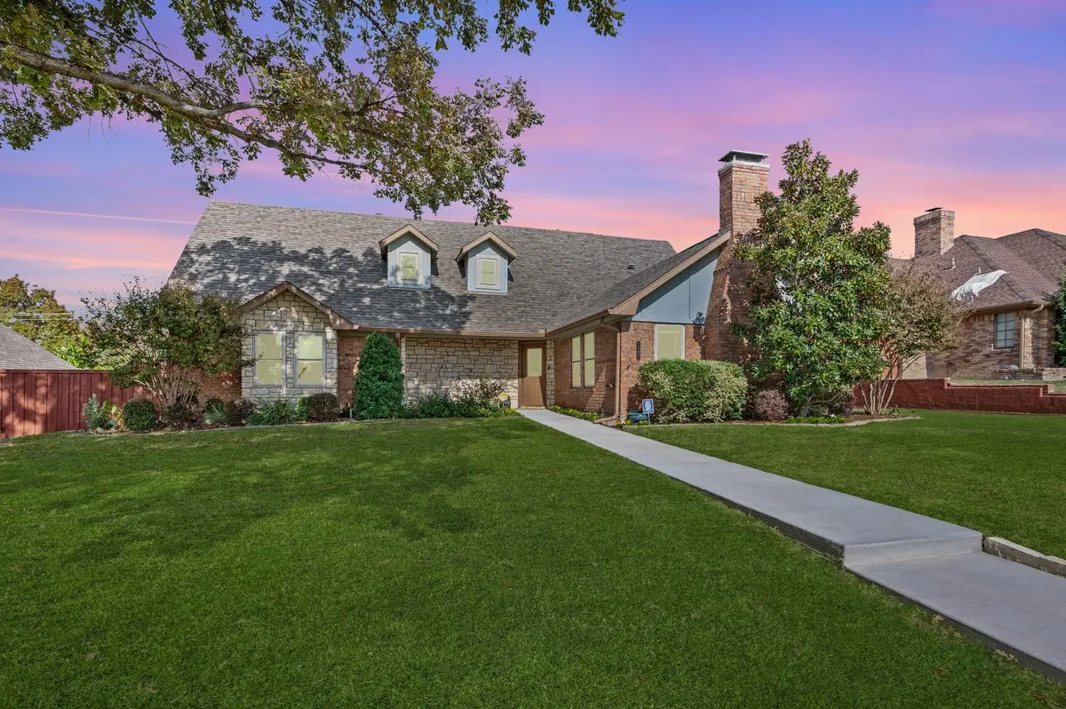 2621 Sedgeway Lane, Carrollton, TX 75006 - Image #1