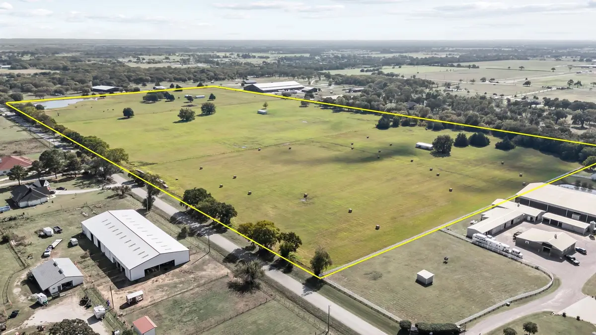 000 Friendship Road, Pilot Point, TX 76258 - Image #1