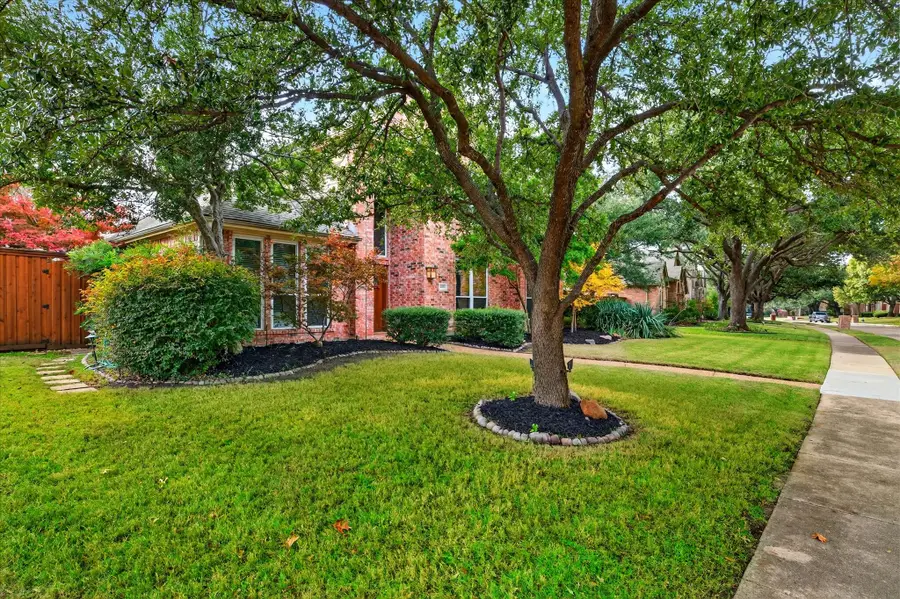 4304 Barnsley Drive, Plano, TX 75093 - Image #2