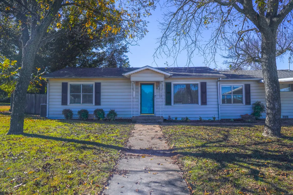 529 Stewart, Jacksboro, TX 76458 - Image #1