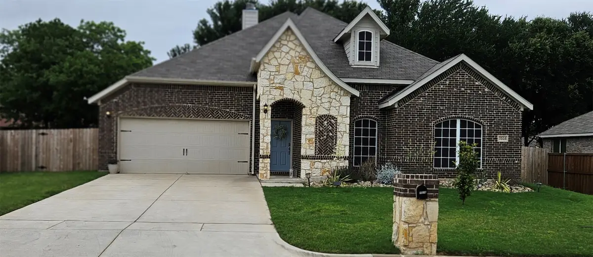 7516 Rose Crest Boulevard, Forest Hill, TX 76140 - Image #1